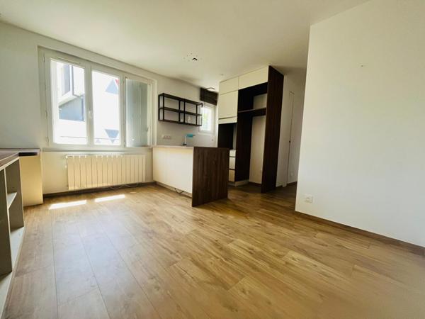 Appartement Noisy Le Sec 2 pièce(s) 29.05 m2