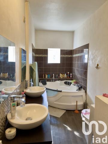 Immeuble à vendre 400 m² Salornay-sur-Guye