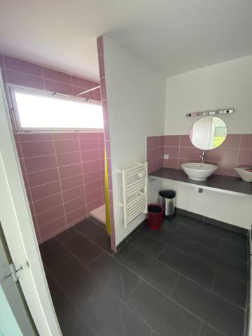 Bureaux 357m² – Beaucouze