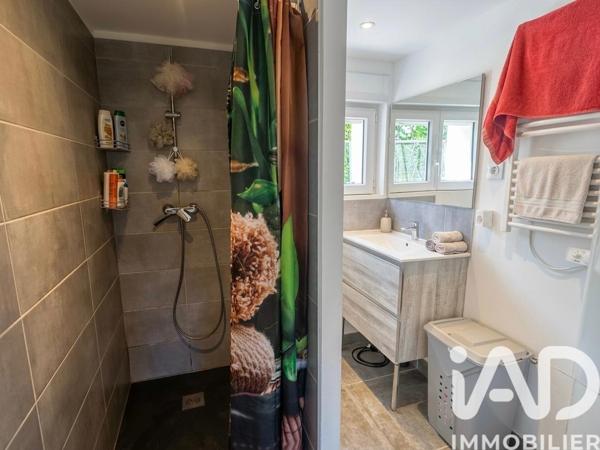 Maison à vendre 10 pièces 183 m² Châteauneuf-du-Rhône