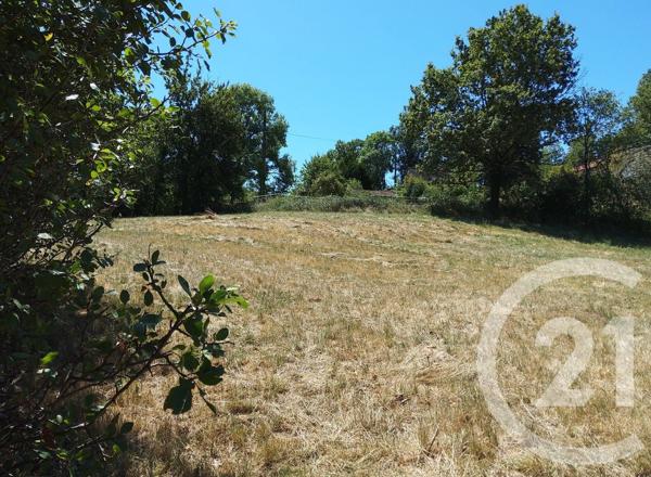 Terrain à vendre  3040 m 2   SARRAZAC  - 46