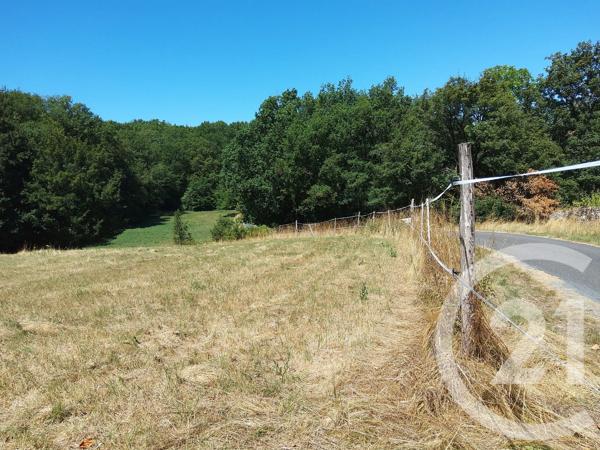 Terrain à vendre  3040 m 2   SARRAZAC  - 46