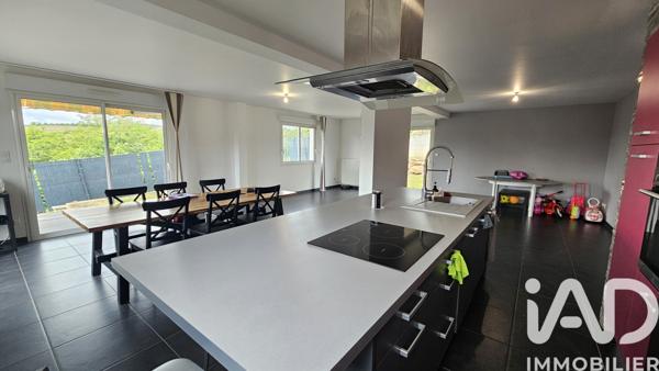 Maison à vendre 6 pièces 129 m² Le Cendre