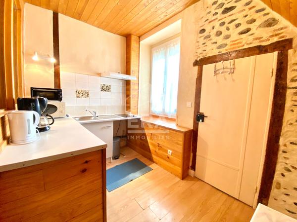 PAU CENTRE - LOCATION MEUBLEE :  Charmant T1 meublé de 18m²