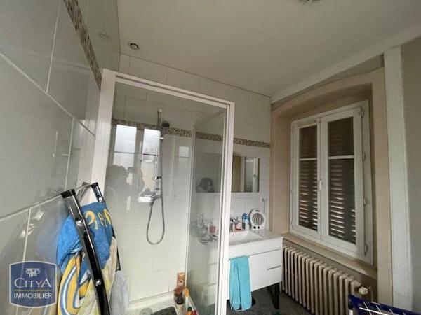 Location appartement 3 pièces de 84.18m²