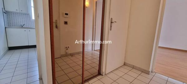 Vente                                                      Appartement
                        
                     3 pièces                      69 m2                     à Limeil-Brévannes