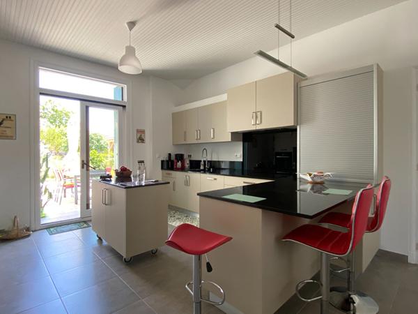 Maison Saujon 8 pièce(s) 230 m2 Saujon