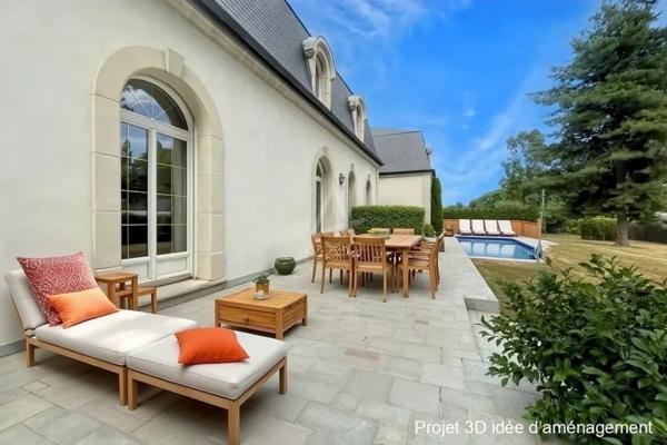 Maison familiale de surface totale  de 350 m2 dont 244 m2 au sol  terrain d'environ 2000 m2  proche centre ville à Bruz, au calme, 10 minutes de Rennes ,