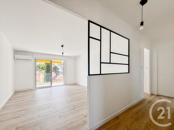 Appartement T3 à vendre  3 pièces - 68,27 m2 SANARY SUR MER - 83