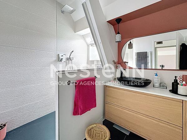 Maison Evry Courcouronnes 6 pièces, grand jardin, proche T12, écoles et collége, 4 chambres, grand salon, contrat Nestenn