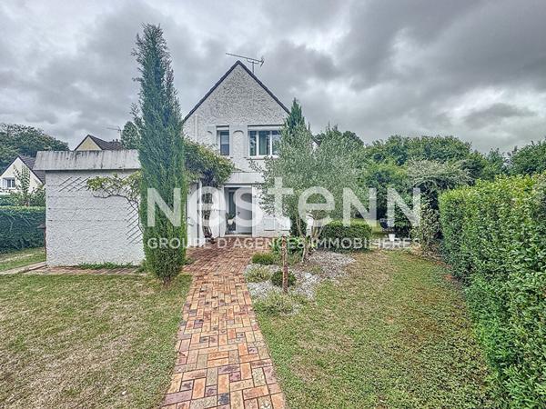 Maison Evry Courcouronnes 6 pièces, grand jardin, proche T12, écoles et collége, 4 chambres, grand salon, contrat Nestenn