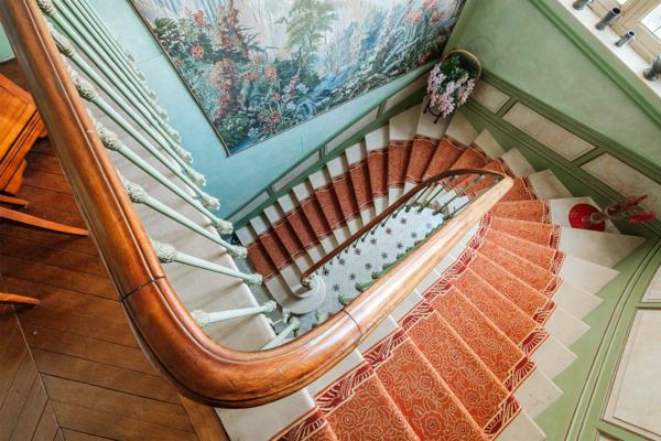 Appartement dans un hôtel particulier du 19ème avec son jardin privatif et son orangerie