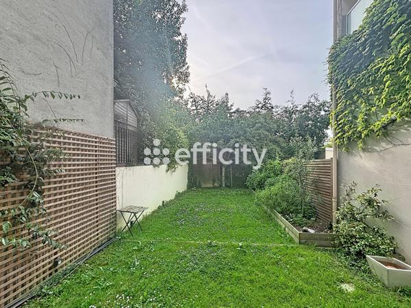 Maison
         6 pièces
        - 152 m² Bien prestige 1 198 000 € *
