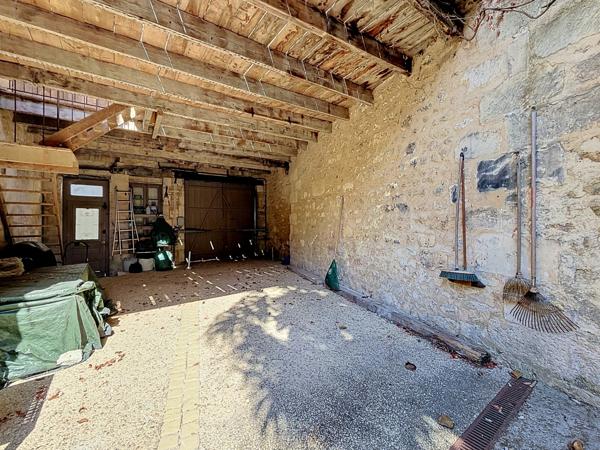 CHATEAUNEUF :Maison de caractère XIX? – 5 chambres – Terrasse et jardin