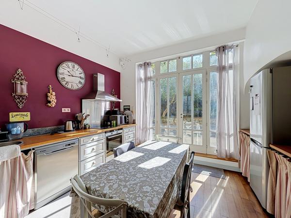CHATEAUNEUF :Maison de caractère XIX? – 5 chambres – Terrasse et jardin