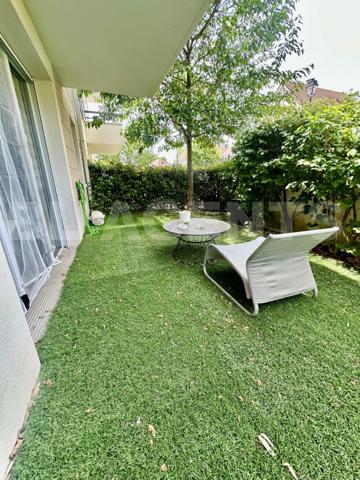 Appartement 2 pièces - Roissy en brie - Jardin - Parking - Proche gare 