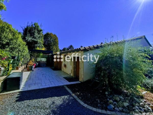 Maison 13 pièces - 300 m²