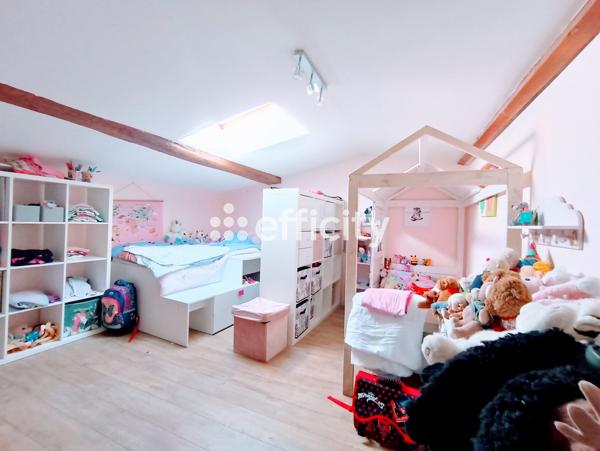 Maison 13 pièces - 300 m²