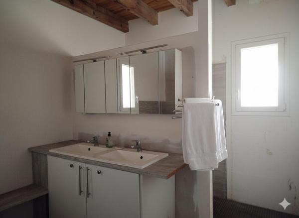 Maison  7 pièce(s) 231 m2