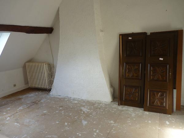 Maison en pierre quartier calme Prémery 3 Chambres avec grand terrain commerces écoles