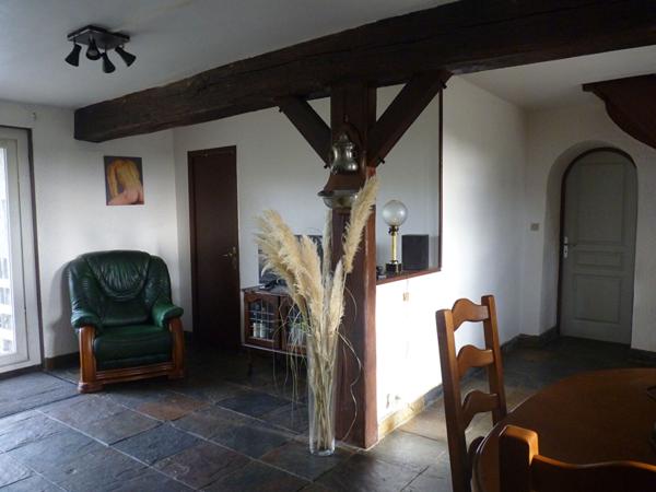 Maison en pierre quartier calme Prémery 3 Chambres avec grand terrain commerces écoles