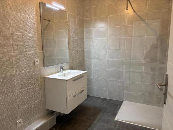 Appartement à louer à Génissieux (26750)