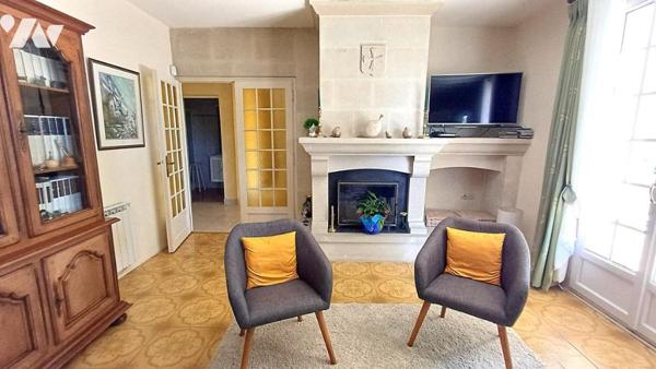 Villa avec jardin et piscine proche du centre d'Uzès