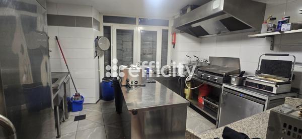 Fonds De Commerce - 55 m²