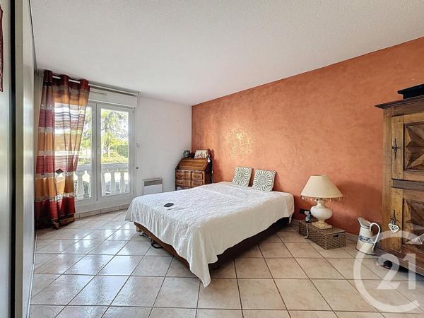 Appartement F4 à vendre  4 pièces - 102 m2 FREJUS - 83