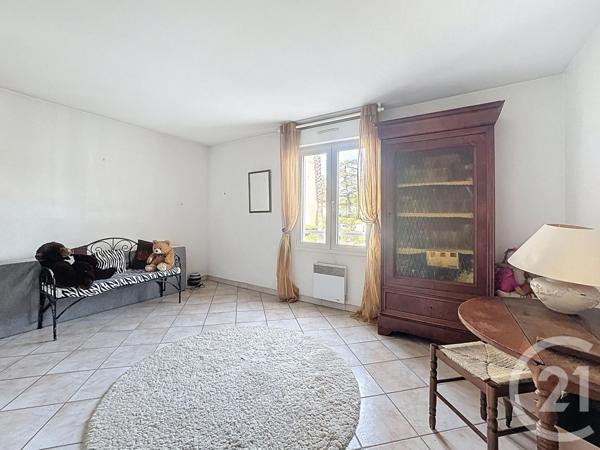 Appartement F4 à vendre  4 pièces - 102 m2 FREJUS - 83