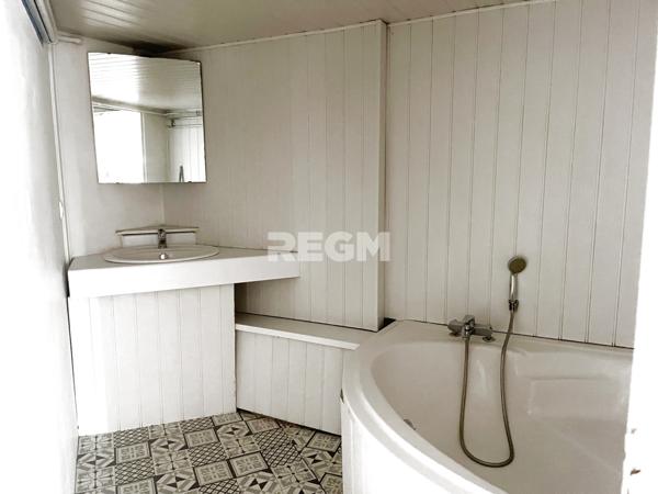 Saint-Étienne (42000) Appartement T3 plein centre à Saint-Etienne - investissement locatif.