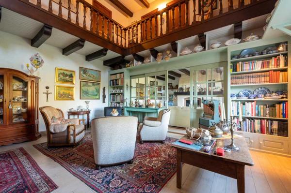 Maison ancienne - Puy l'eveque À vendre – Superbe maison en pierre de 5 chambres avec grand terrain boisé – Puy-l’Évêque (46)