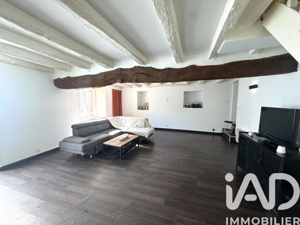 Location maison 4 pièces 114 m² Saint-Jean-de-Sauves
