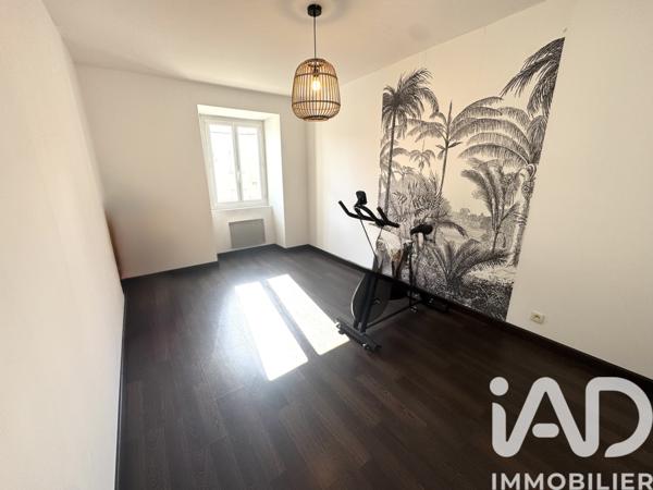 Location maison 4 pièces 114 m² Saint-Jean-de-Sauves