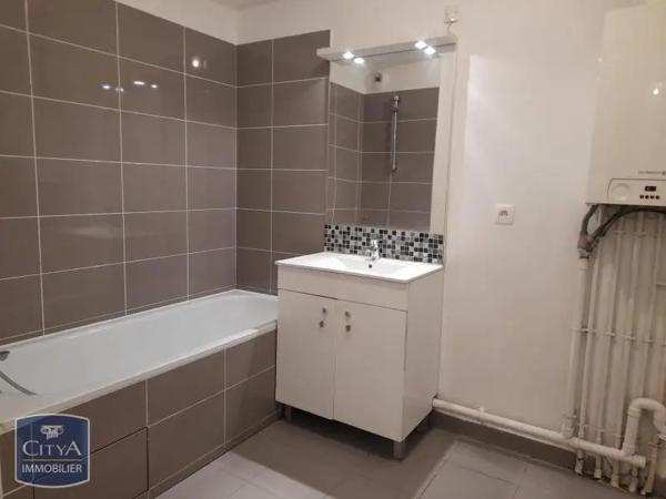 Appartement à louer 3 pièces 57.61m² Villepinte (93420)