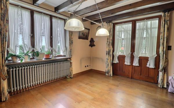 Maison à vendre    8 pièces •  Forbach