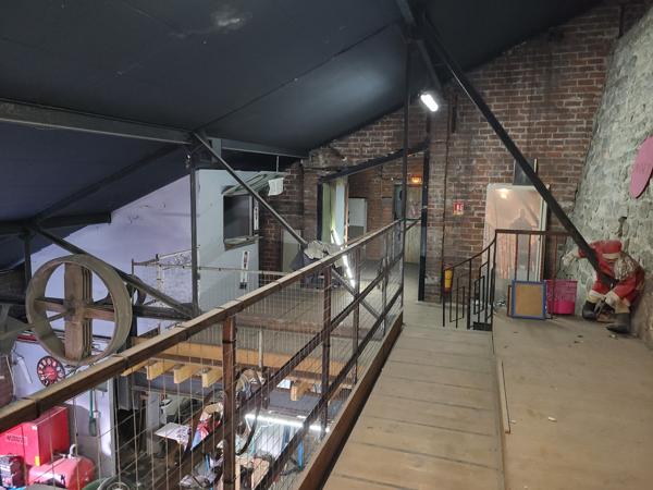 Ancienne bâtisse de 200 m2