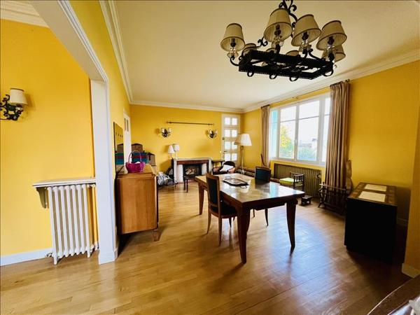 Maison à vendre |  Vauréal |  6 pièces | 165 m²