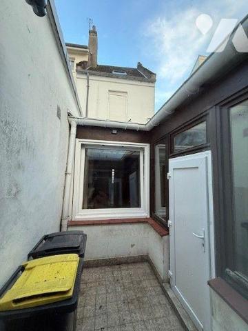 Maison à Vendre à Montreuil-sur-Mer (62170) en Pas-de-Calais (62)

Cette maison offre une sur...