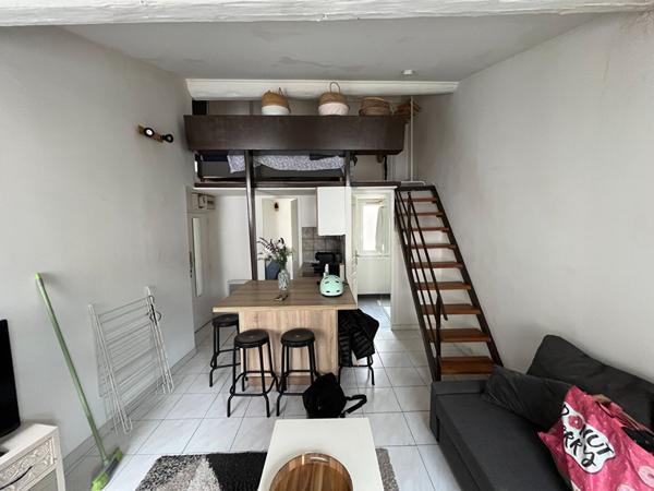 Appartement INTRA MUROS 1 pièce avec Mezzanine à vendre à Avignon - Dernier étage
