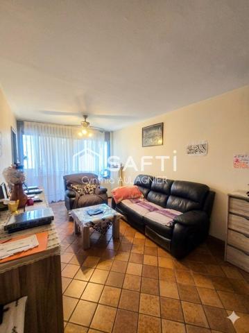 Appartement T3 avec balcons, cave et garage en sus