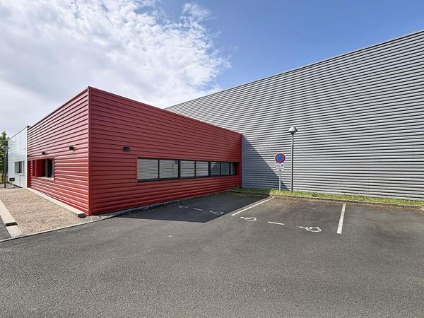 A Vendre Changé Local d'activité de 3600 m2 , Change A Vendre Changé Local d'activité de 3600 m2 , Change