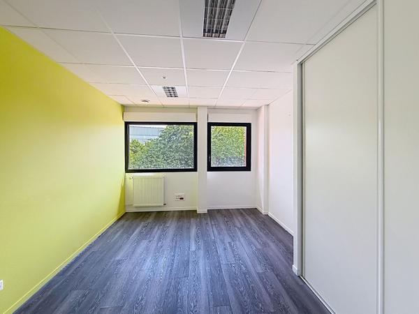 A Vendre Changé Local d'activité de 3600 m2 , Change A Vendre Changé Local d'activité de 3600 m2 , Change