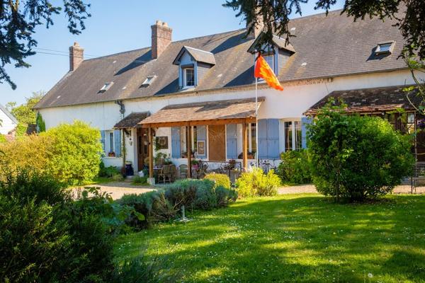 Maison + DEPENDANCES VEXIN