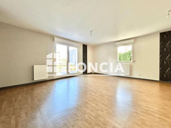 Location Appartement 4 pièces 80.77 m² - 142 RUE DE MARLY Montigny Les Metz 57950
