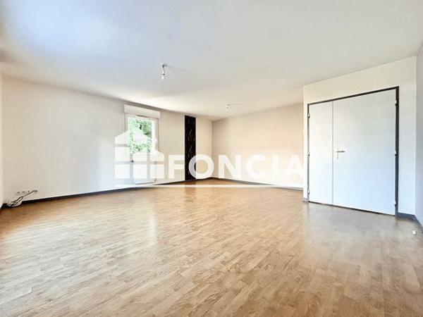Location Appartement 4 pièces 80.77 m² - 142 RUE DE MARLY Montigny Les Metz 57950