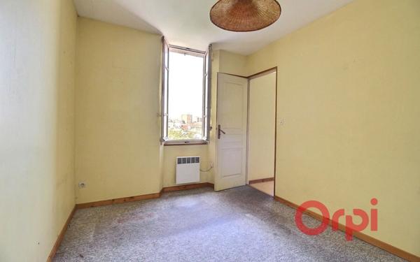 Immeuble à vendre    10 pièces • 165,19 m2 Marseille 7