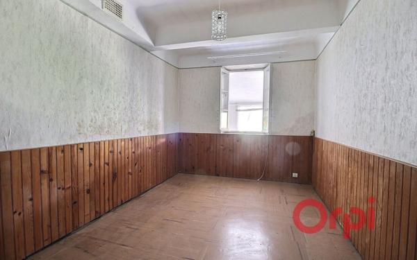 Immeuble à vendre    10 pièces • 165,19 m2 Marseille 7
