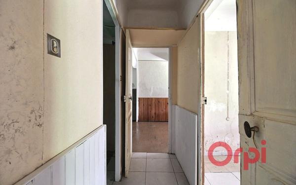 Immeuble à vendre    10 pièces • 165,19 m2 Marseille 7