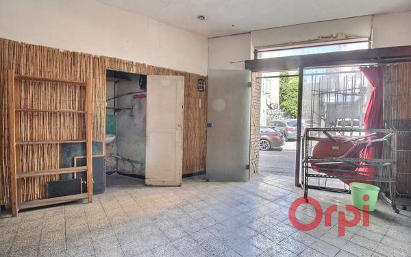 Immeuble à vendre    10 pièces • 165,19 m2 Marseille 7